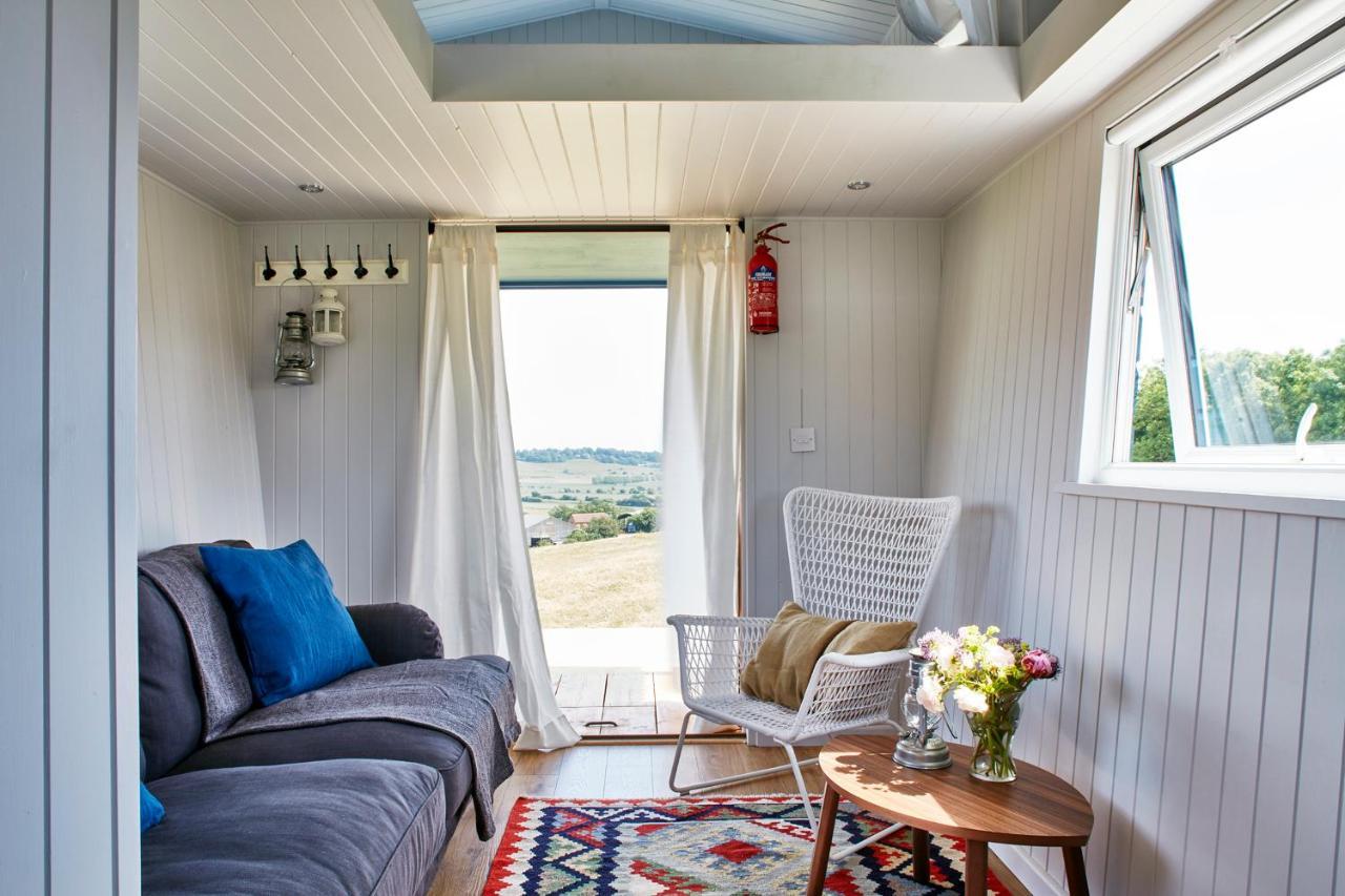 Extraordinary Huts Ltd Villa Rye Exterior photo